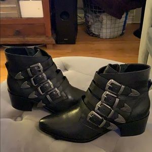 Steve Madden Billey Black Boots